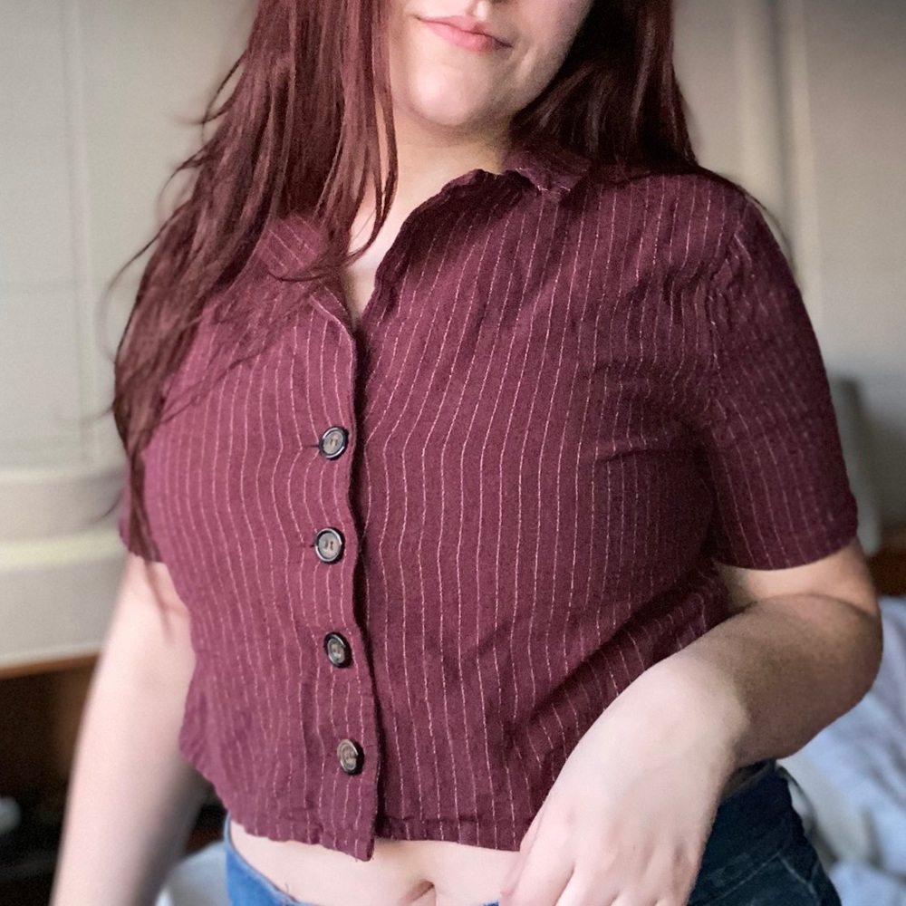 Button up Crop Top - Picture 3 of 4